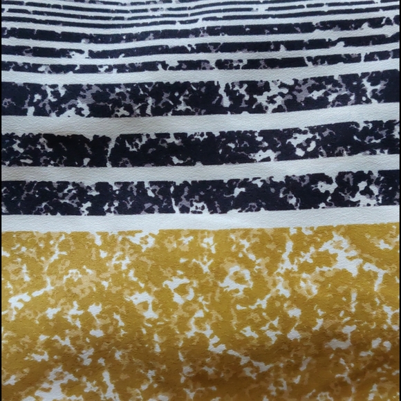 EUC Sleeveless striped sheath dress - Picture 3 of 4